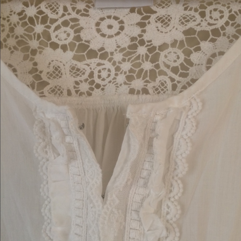 White cotton blouse - Picture 3 of 6